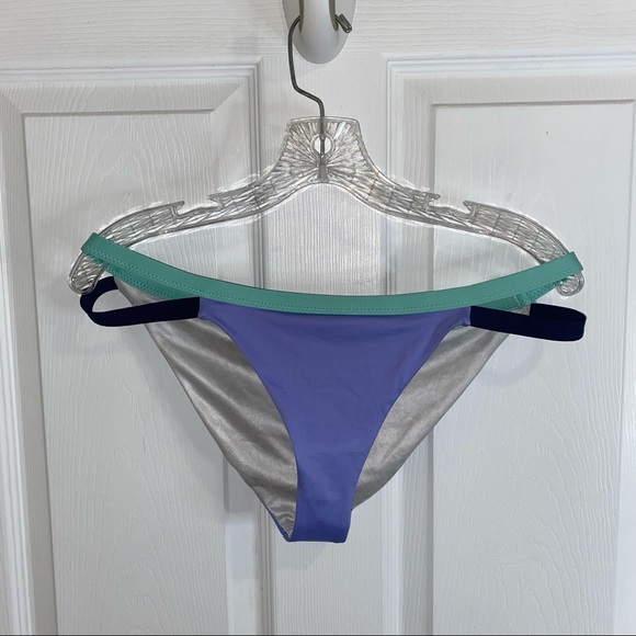 PATAGONIA WOMEN’S PURPLE NANOGRIP BANDED BIKINI BOTTOMS SIZE LARGE - Picture 4 of 8